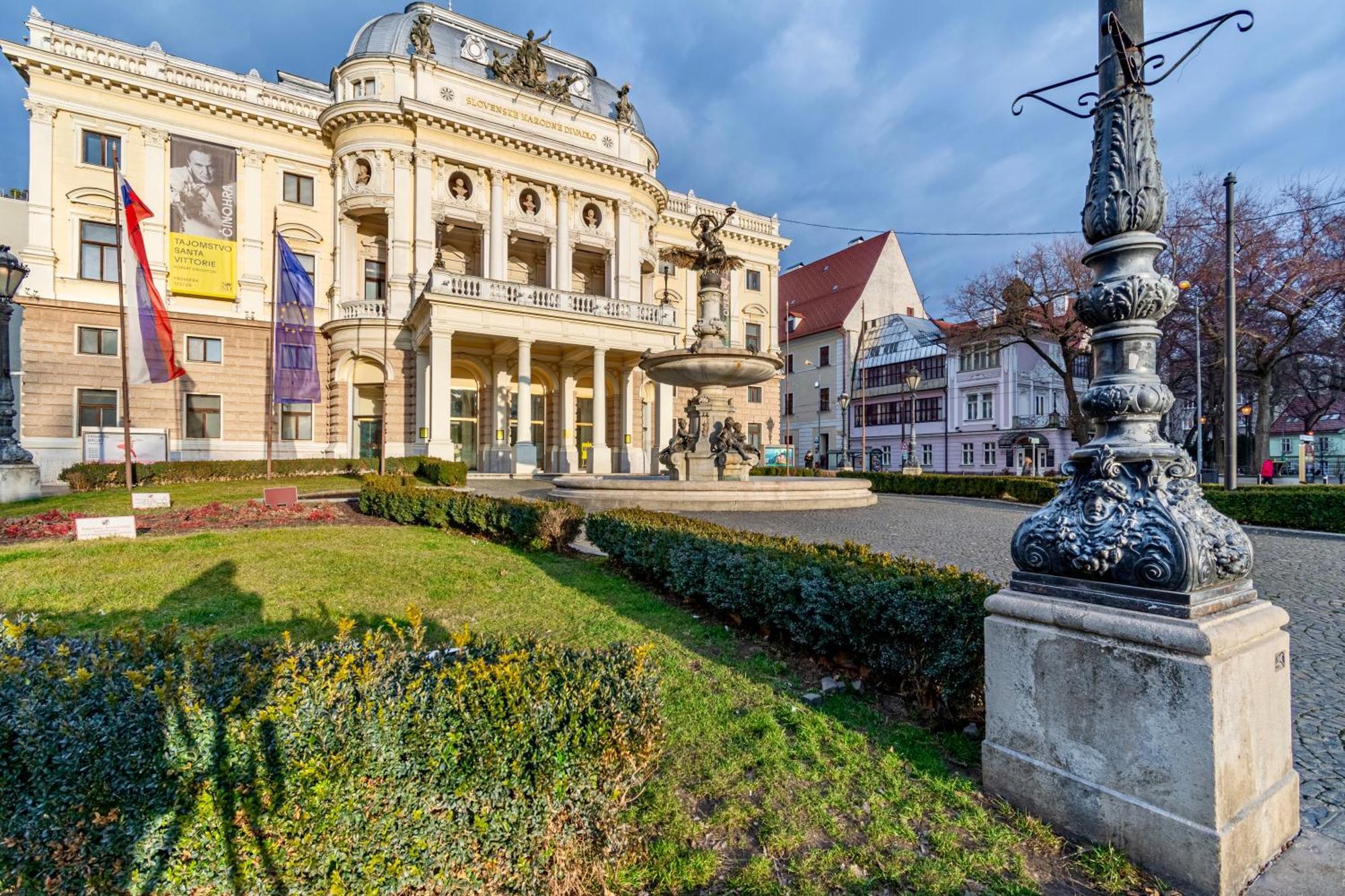 Unique Historic Palace *